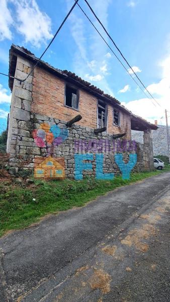 Foto b704e0c8-63ea-419b-91e5-b78d86b03354. Masia a Nogueira de Ramuín