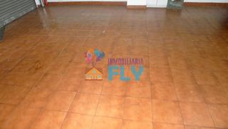 Lloguer Local Comercial a Ventiun