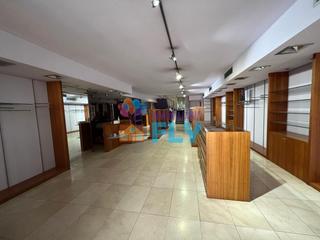 Affitto Locale commerciale in Centro