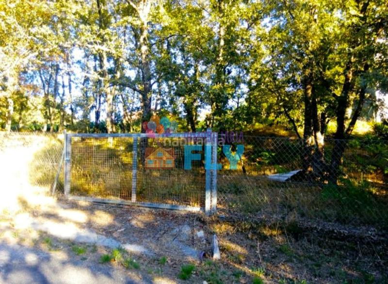 Foto ea5c759c-294b-40a3-b972-e7c4c02f9d62. Terreno residencial en San Cibrao das Viñas