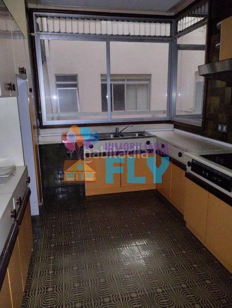 Foto 1ec54b22-43e9-4345-b247-e99c31a8248f. Appartamento con riscaldamento parcheggio in Centro Ourense