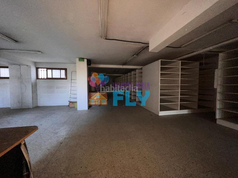 Foto 0c1e3dcb-db20-4ca5-b326-5b7366af0e75. Local comercial a Plaza España - Corte Inglés Vigo