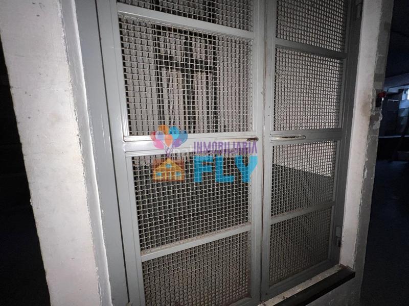 Foto 239e363d-36fe-46cd-a94d-9543f279934d. Local comercial a Plaza España - Corte Inglés Vigo