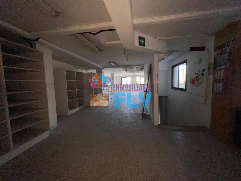 Foto 93389f4e-608e-4193-8aef-778dd674fa77. Local comercial a Plaza España - Corte Inglés Vigo