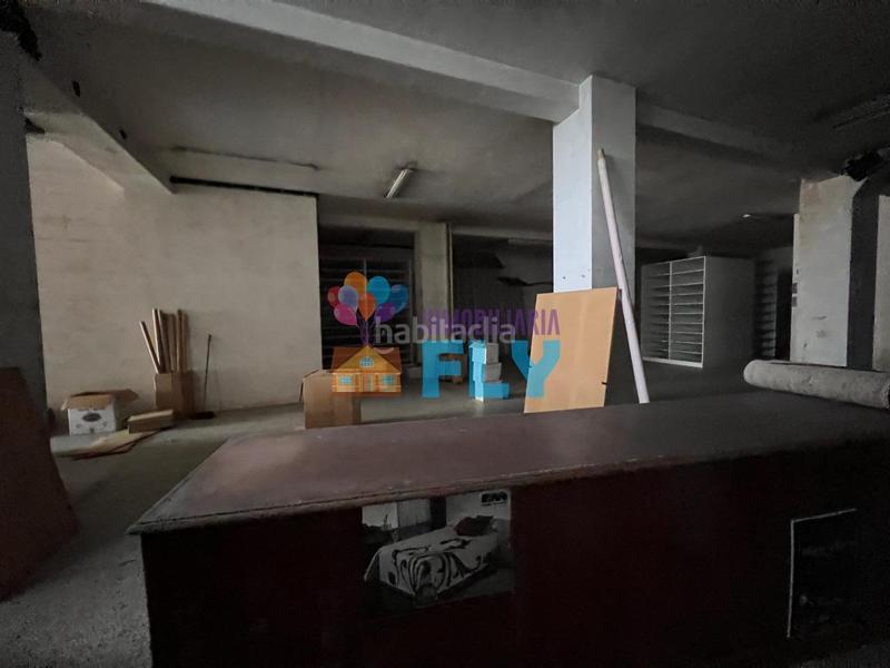 Foto a68049fb-e300-4893-a869-dd1d96398125. Local comercial a Plaza España - Corte Inglés Vigo