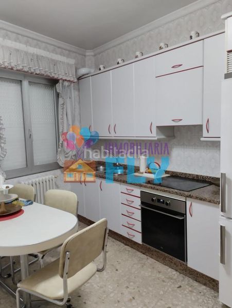 Foto ed820b57-6b1c-487b-b4d1-57cd30418f0a. Pis amb calefacció a Universidad Ourense