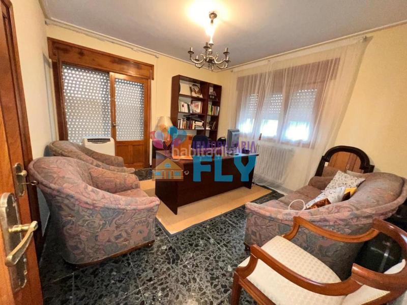 Foto 15618394-69a9-4127-a866-7ee83abf70ad. Chalet en Coles