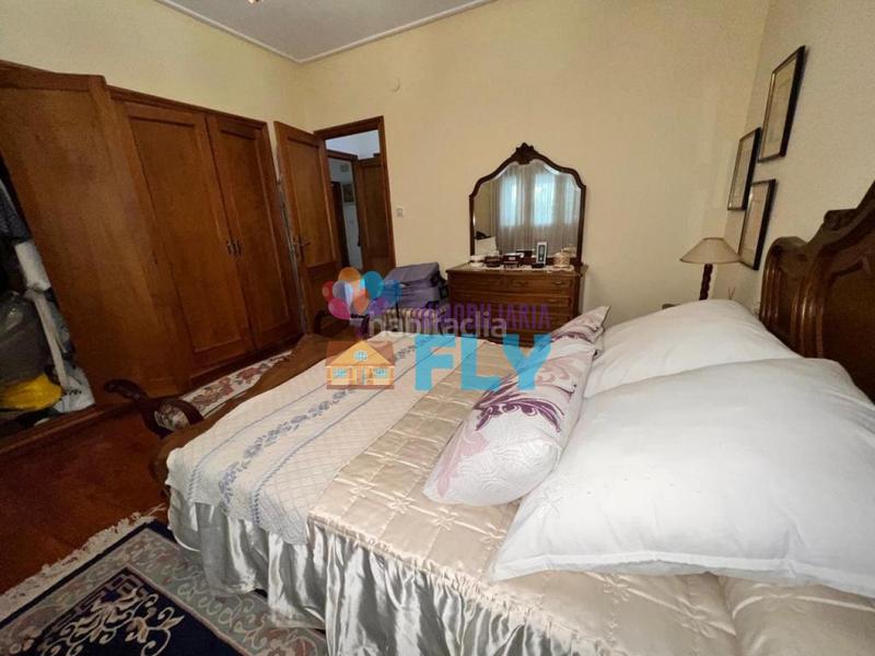 Foto 8ef3a5a7-ea3c-482b-bd6f-f8a2c2674271. Chalet en Coles