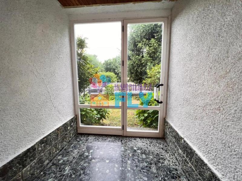 Foto 9c883fe6-554a-404f-91dd-ad096f56d21e. Chalet en Coles