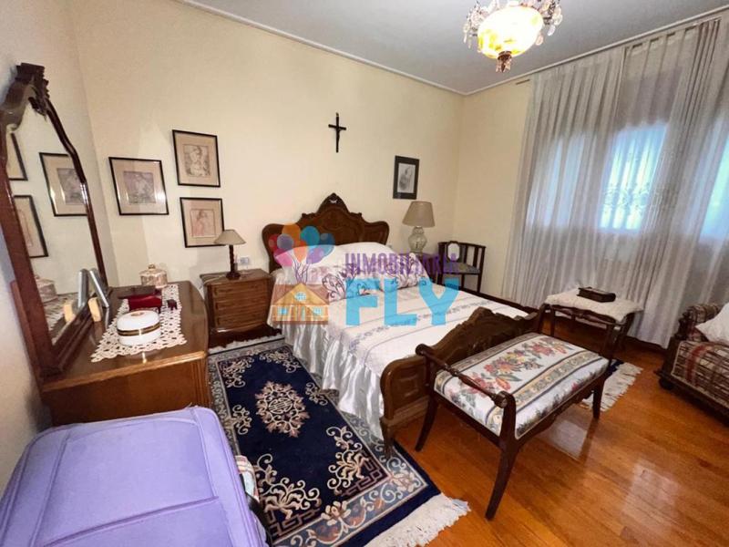 Foto cf3283ef-86b6-41ad-8881-ca9437ab186c. Chalet en Coles