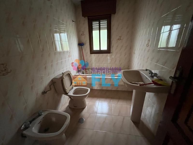 Foto 550b174c-106b-4c3d-b01f-da97548b1cbe. Chalet en San Francisco Ourense