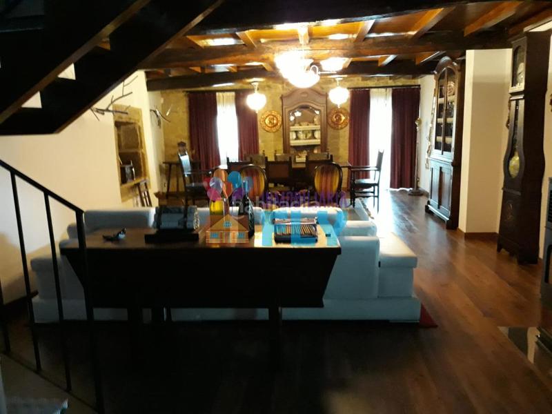 Foto 8990b3ba-38b3-47cf-8229-779d5afdfb82. Casale con riscaldamento parcheggio in Beade