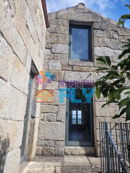 Foto 484222e9-e6d4-4dd2-b9a0-1f01056ca2fd. Casale con parcheggio in Beade