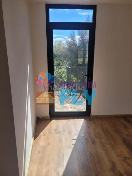 Foto 520c4a96-b5ad-41e2-94d2-67ab9eb24292. Casale con parcheggio in Beade