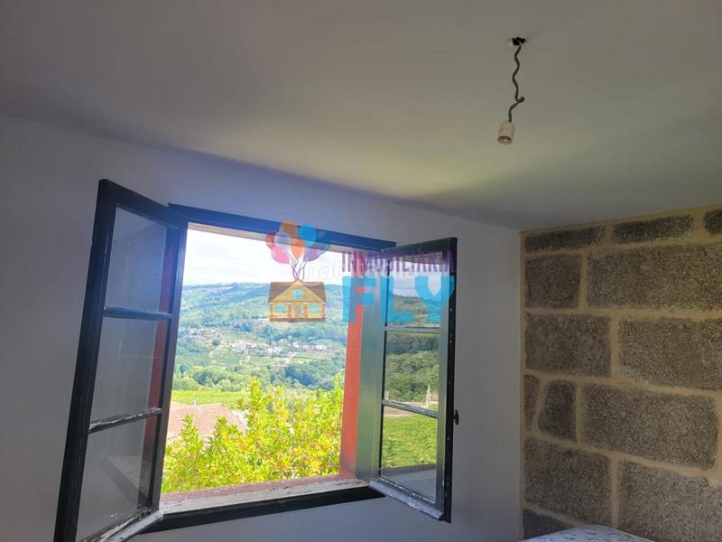 Foto ea2fa50d-6f6f-4361-8f9e-4e3f3859ea5a. Casale con parcheggio in Beade