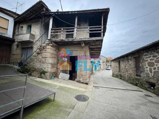 Casa a Toén