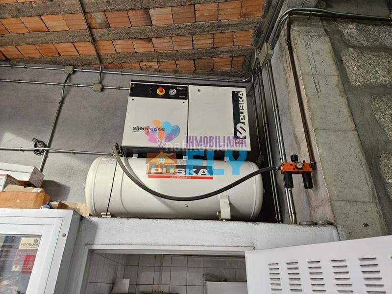 Foto 17286d44-6a28-4fd4-b643-bf1a42397577. Locale commerciale in Ventiun Ourense