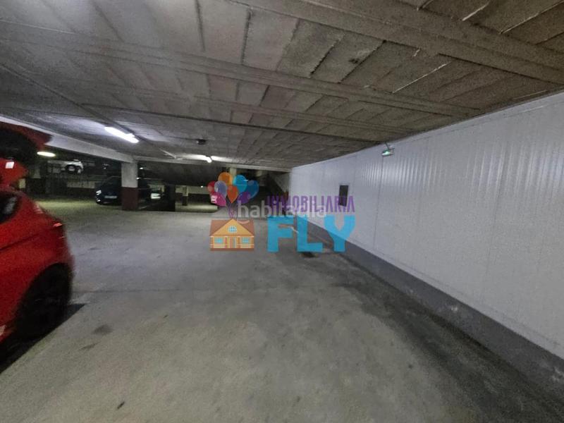 Foto 1154da9e-65c9-44b6-a9d8-43270dc6e530. Parking voiture dans San Francisco Ourense