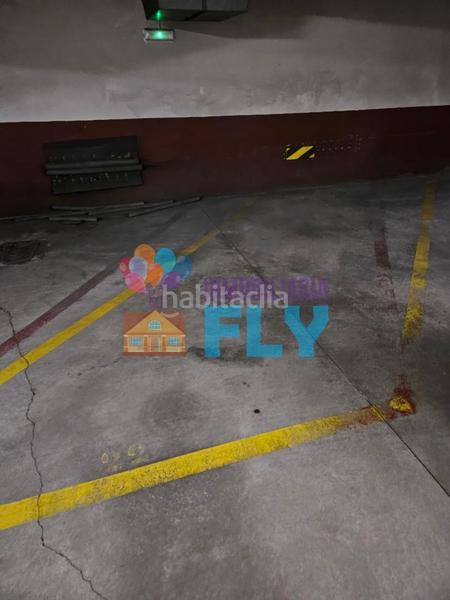 Foto f0185a22-aeda-483b-9daa-0b4800af7307. Aparcament cotxe a San Francisco Ourense