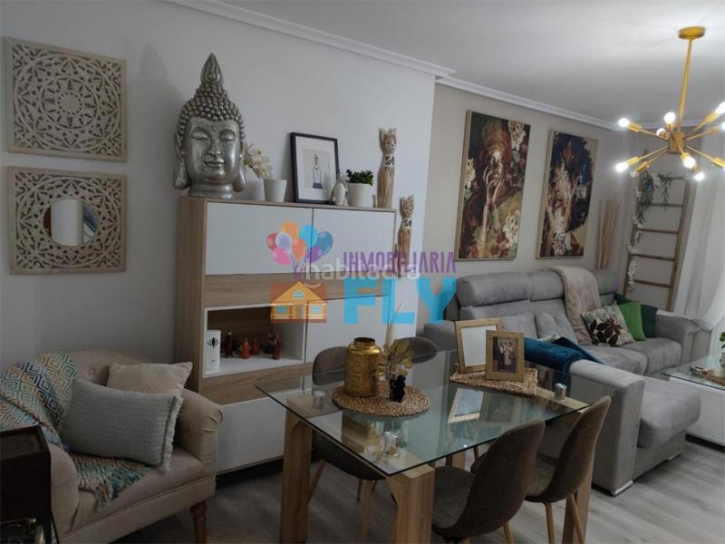 Foto 0d4362cb-1819-4ddf-8b8c-d84b6273a5a3. Etagenwohnung mit heizung in San Rosendo Ourense