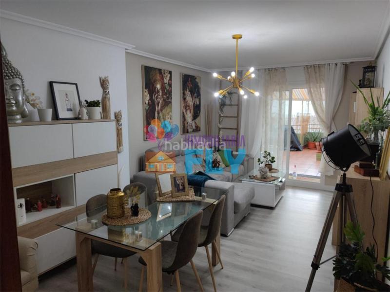 Foto 8ea1721a-84df-43bf-be84-951dc506015a. Flat with heating in San Rosendo Ourense