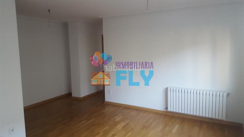 Foto ae622fad-e7d4-4a20-8947-7641bf82336d. Apartamento en A Carballeira Ourense