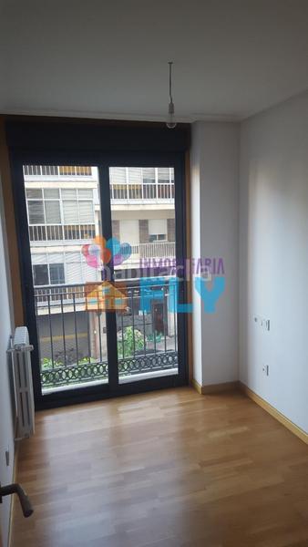 Foto d3754abe-1c05-4b19-8d09-e56c0e26a630. Appartement mit heizung parking in A Carballeira Ourense