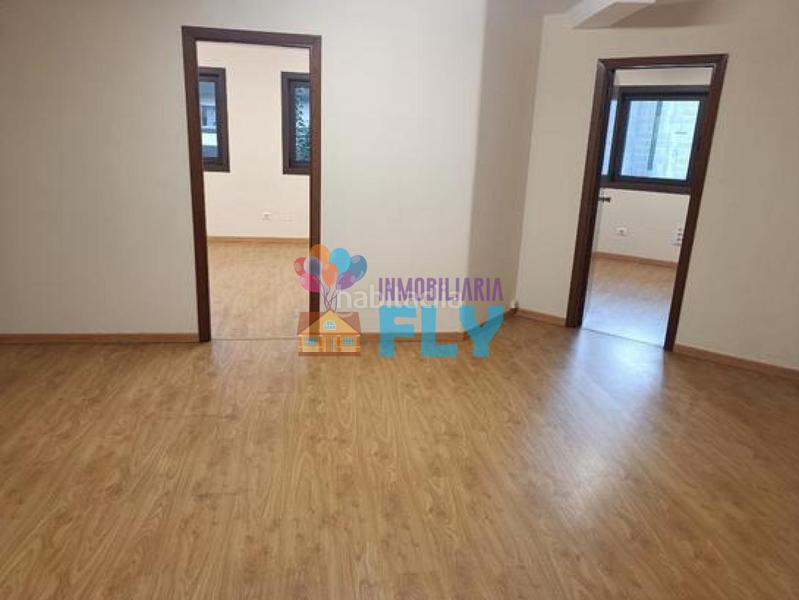 Foto b0795686-4efb-45dc-b83b-74dfe5f9ad56. Rent office space with heating in Fátima Vigo