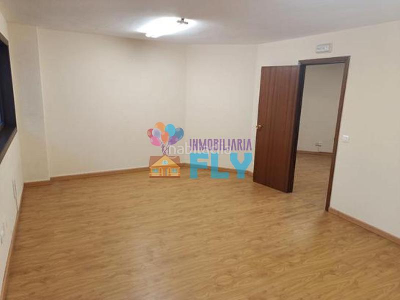 Foto 4cb91e6e-275c-4c45-9e61-5da875d0f629. Alquiler oficina en Fátima Vigo