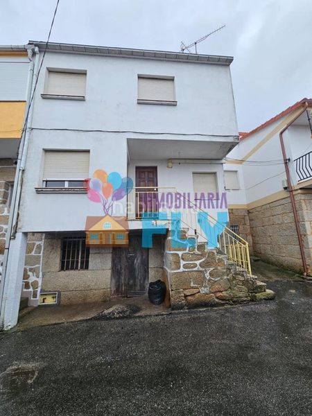 Foto 01e7c8fe-a1d3-4c5f-930a-2611712c69eb. Casa amb calefacció aparcament a Nogueira de Ramuín