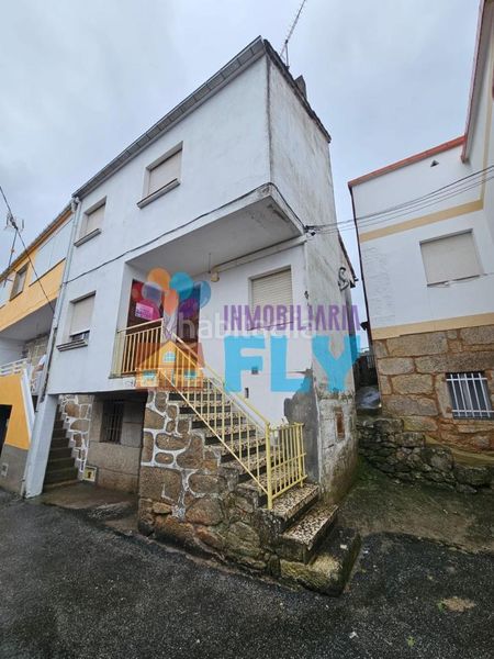 Foto decd7682-5e10-4c08-838a-14934313962b. Casa amb calefacció aparcament a Nogueira de Ramuín