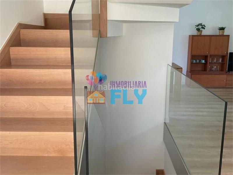 Foto bbfdbfef-0d3b-44e2-b43a-19eb3561ef19. Casa a schiera con riscaldamento in Aldán Cangas