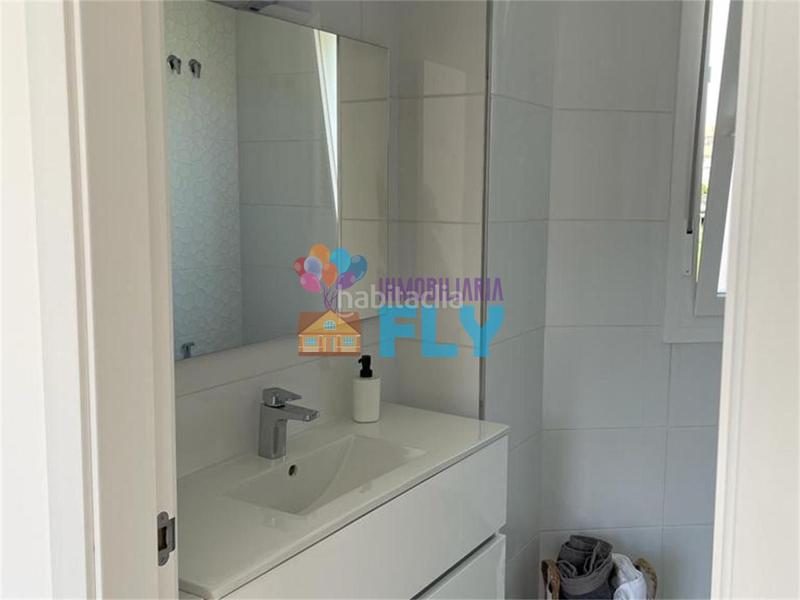 Foto 643eae11-0de4-410b-b541-a58c78374168. Maison jumelée avec chauffage dans Aldán Cangas