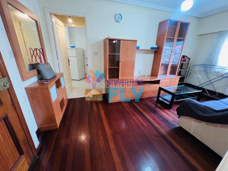 Foto bd8db24c-5d5c-4ad0-b56d-00e96f154bcf. Lloguer apartament amb calefacció a Universidad Ourense