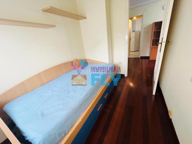 Foto 89e3aee1-95cc-4505-8bad-4db351df7fc0. Rent apartment with heating in Universidad Ourense