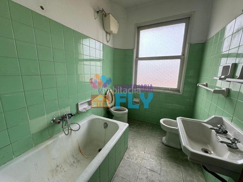 Foto cebdbfb9-c24d-45bc-8756-c5afb6588f83. Edificio en Ventiun Ourense