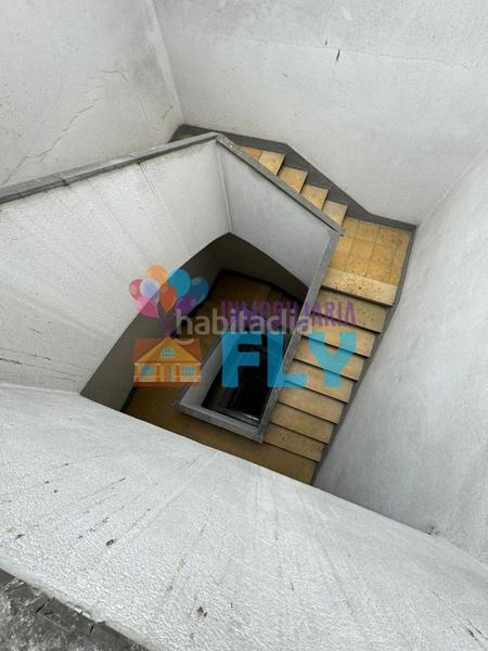 Foto fbeb3e85-0f69-4f19-acef-42672d1a0db0. Edificio en Ventiun Ourense