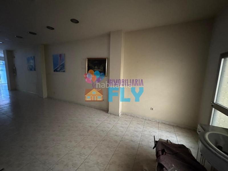 Foto fc4707b6-3fa7-4943-a2d8-88d0ff5b7f2a. Alquiler local comercial en Plaza de la industria Vigo