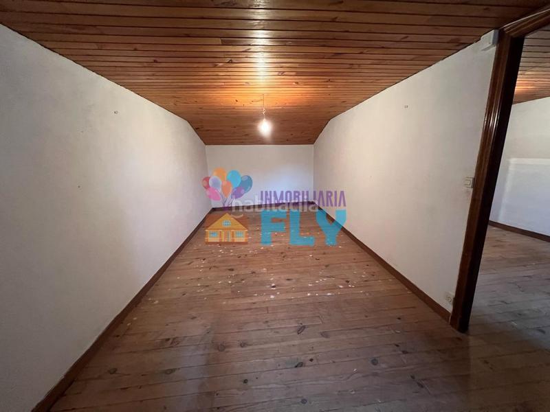 Foto 0c23c7f0-e9ee-4836-81b1-2ac2d32739a3. Casa amb aparcament a Pereiro de Aguiar (O)