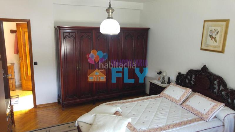 Foto 4471fa11-b320-4fae-9f42-755460cc7b8e. Chalet with heating parking in Zona Fernández Labreda Pontevedra