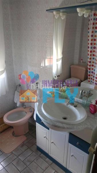 Foto 581f1f50-e985-4746-ae9c-c2a7adb75269. Chalet avec chauffage parking dans Zona Fernández Labreda Pontevedra