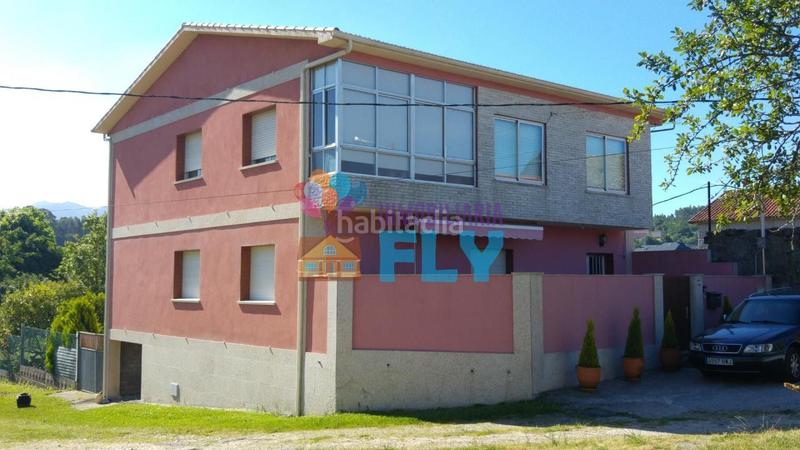 Foto 9d732674-4bed-488c-acea-e61ce3fac2be. Chalet avec chauffage parking dans Zona Fernández Labreda Pontevedra
