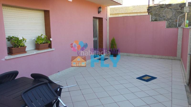 Foto 21284567-9ae5-4a32-a22d-38fd15fdbbb9. Chalet con riscaldamento parcheggio in Zona Fernández Labreda Pontevedra