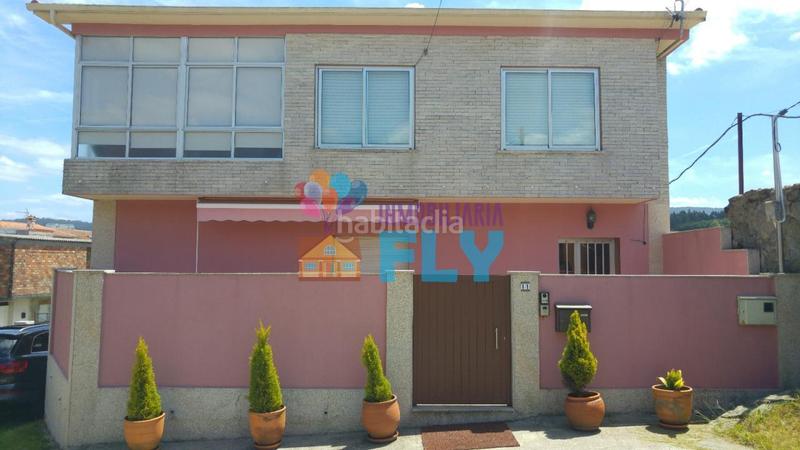 Foto 7f22d8a9-d5e9-4878-82a1-bcd6b30d181d. Chalet con riscaldamento parcheggio in Zona Fernández Labreda Pontevedra