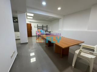 Bureau à Avenida Camelias