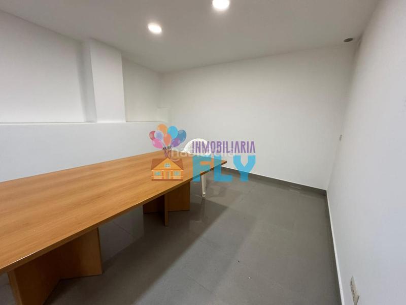 Foto f889fbff-4a25-4df7-885d-9ba67fad0005. Location bureau dans Camelias - Pi y Margall Vigo