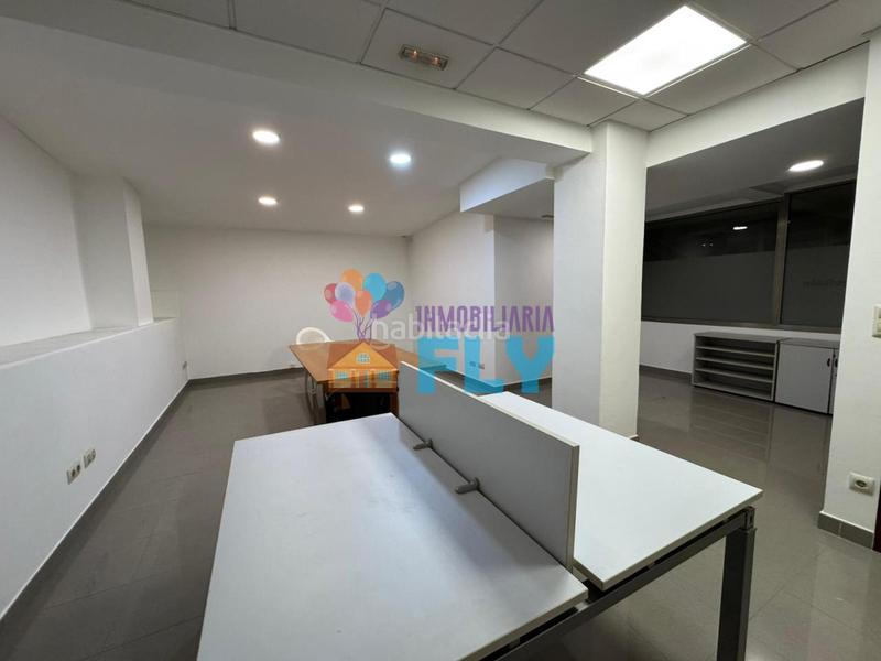 Foto b179dcee-9a71-43f2-9354-8b3fdcdbf7b6. Affitto ufficio in Camelias - Pi y Margall Vigo