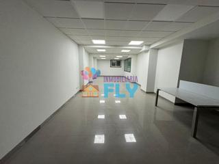 Oficina en Avenida Camelias