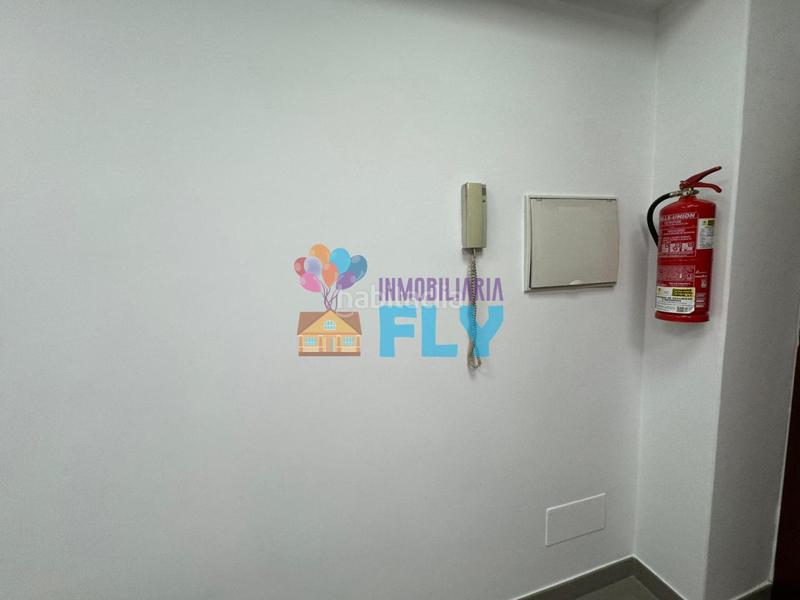 Foto ac8c1209-97f1-4cb3-af8e-5ef6c314633b. Affitto ufficio in Camelias - Pi y Margall Vigo