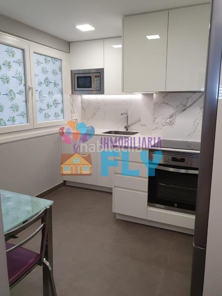 Foto 5b6b02a9-36e9-4389-9fb6-7070646581bc. Piso en Berbés - Peritos Vigo